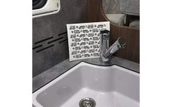 Pufz Schwedisches Geschirrtuch Wohnwagen Cerise -Camping BBQ 552865 3623236 1